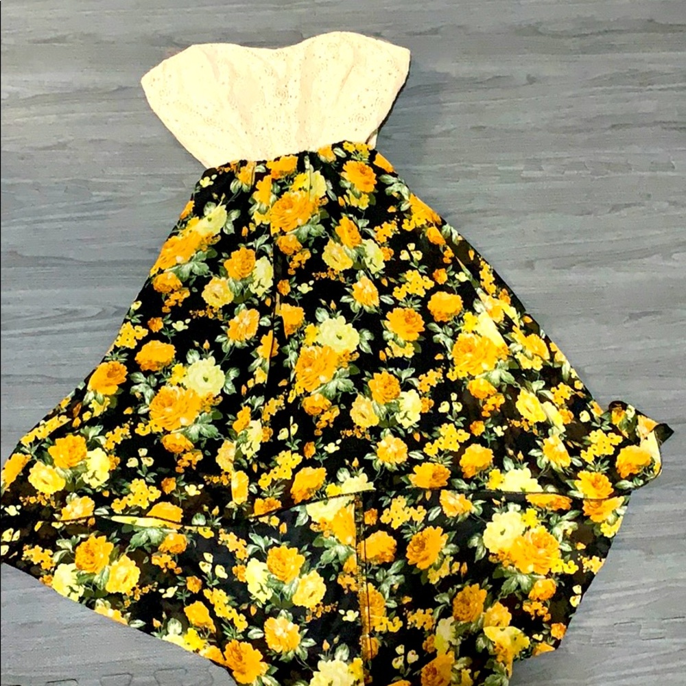 Cute dress-country fair/country weeding guest (L)